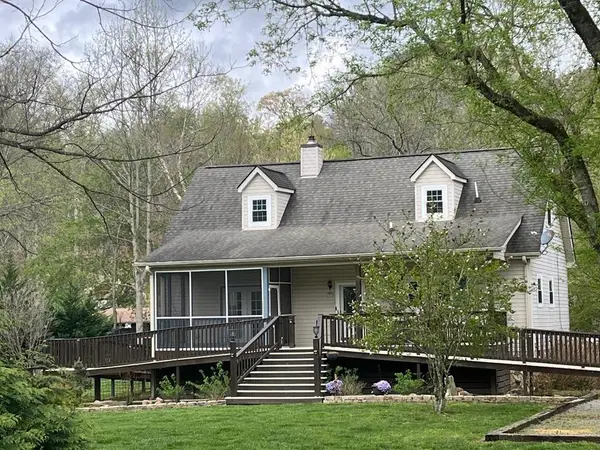 398 Smokeford Road, Murphy, NC 28906