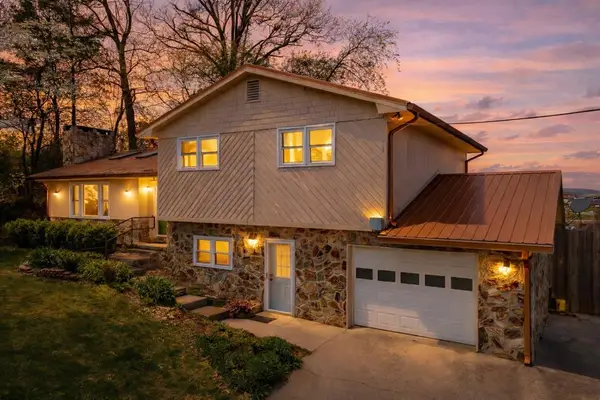 134 East Second St, Blue Ridge, GA 30513