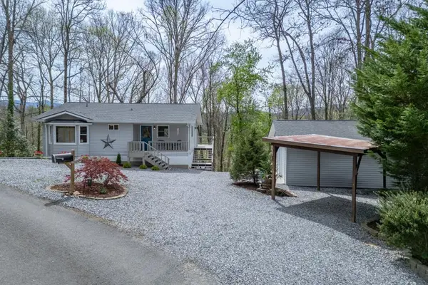 1682 Settlement Road, Young Harris, GA 30582