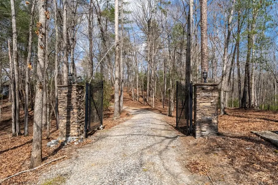 858 River Forest Run, Cleveland, GA 30528 - #2