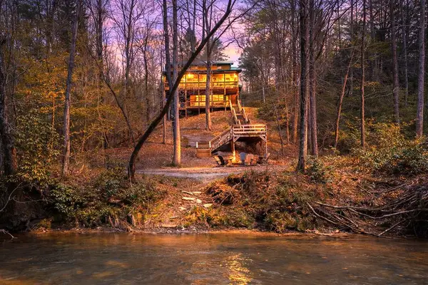 40 Graham Court, Ellijay, GA 30540