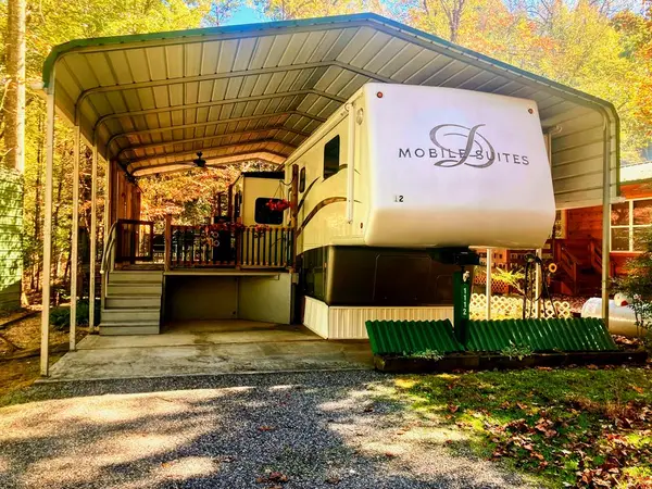 1112 Creekside Drive, Hiawassee, GA 30546