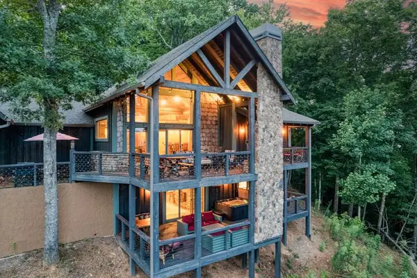 280 Pointe Of View, Blue Ridge, GA 30513