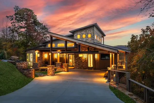 142 Sequoyah Ridge, Blue Ridge, GA 30513