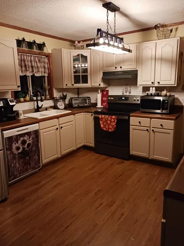 511 Gumlog, Blairsville, GA 30512