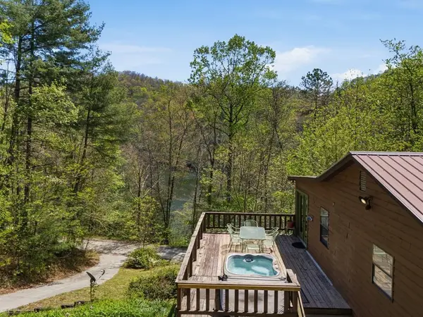4541 Winding Stairs Road, Topton, NC 28781