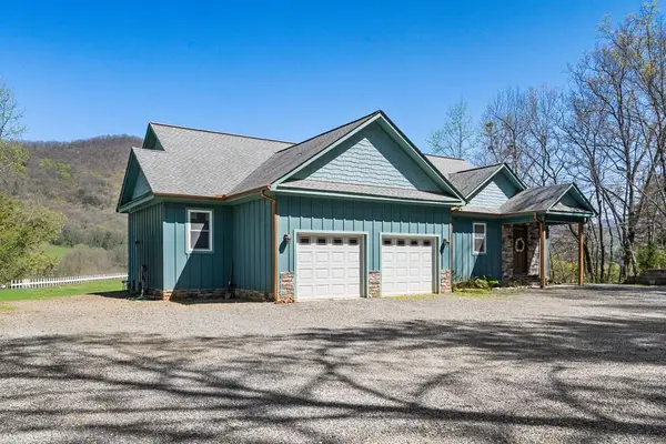 4720 Arrowhead Road, Hiawassee, GA 30546