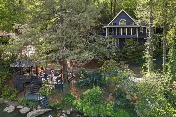 906 Riverside Lane, Blue Ridge, GA 30513