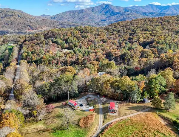 476, 478 Lapidary Lane, Young Harris, GA 30582