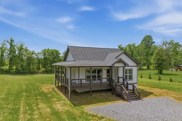 155 Waldorf Place, Brasstown, NC 28902