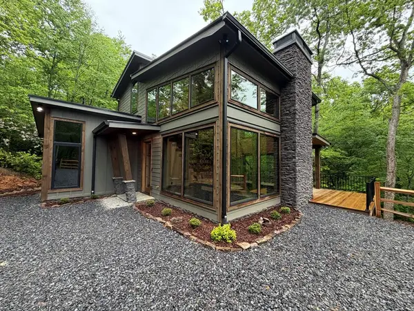 538 Hiawatha Trail, Blue Ridge, GA 30513
