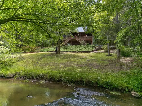 481 Johns Ridge Road, Blue Ridge, GA 30513