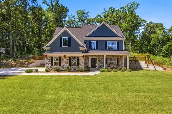 60 NE Grand Georgian Ct., Ne, Cartersville, GA 30121