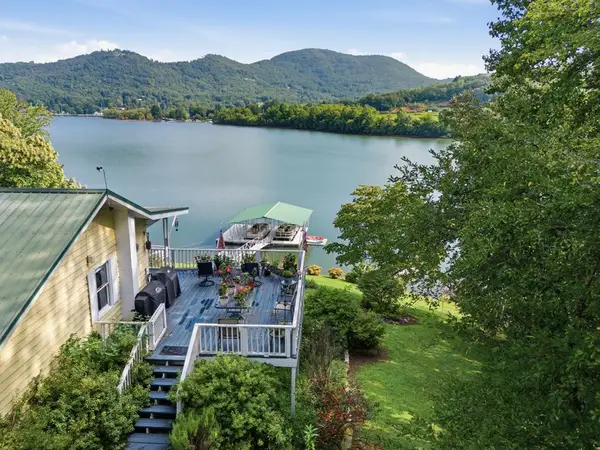 1035 Laurel Lane, Hiawassee, GA 30546