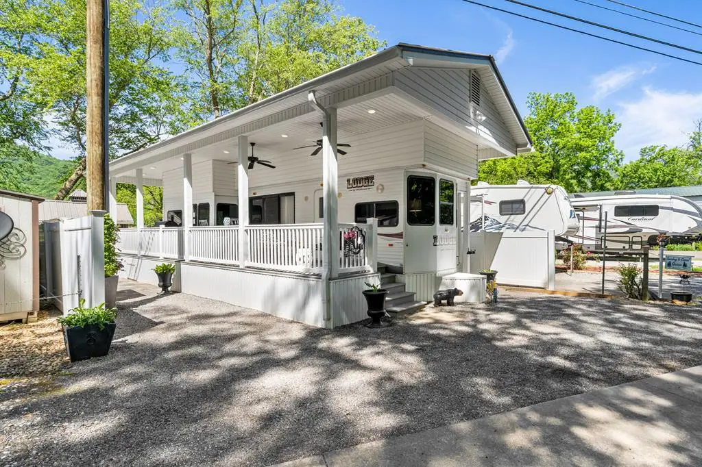 4179 Riverbank Run, Hiawassee, GA 30546 - #1