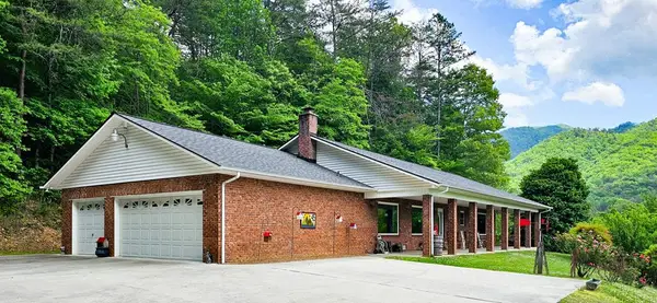 45 Sulpher Ln, Andrews, NC 28901