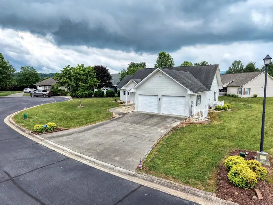 22 Sunset Court, Blue Ridge, GA 30513 - #2