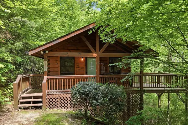 37 Dean Court, Blue Ridge, GA 30513