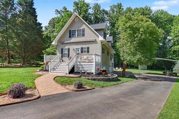 2255 Thunder Oak, Young Harris, GA 30582