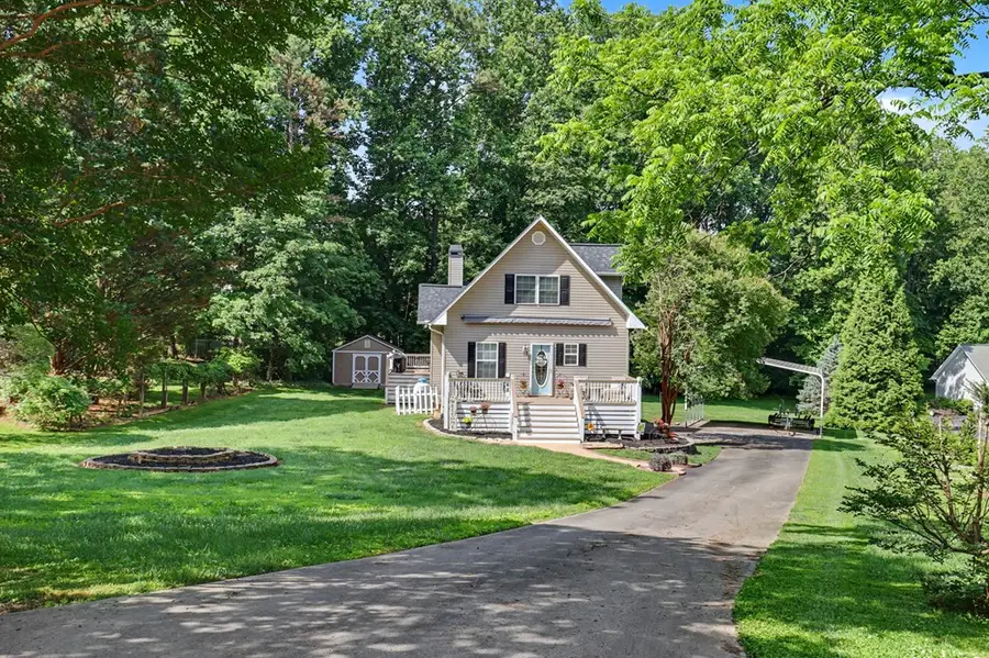 2255 Thunder Oak, Young Harris, GA 30582 - #2