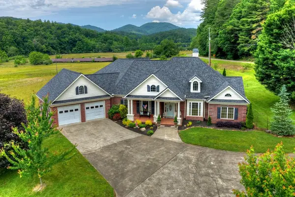 20 Dial Road, Blue Ridge, GA 30513