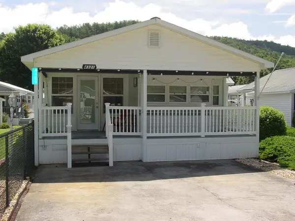 4321 Riverbank Run, Hiawassee, GA 30546