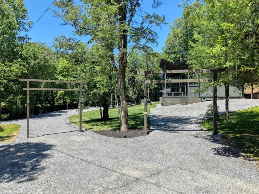 500 Williamstown Road S, Mineral Bluff, GA 30559 - #3