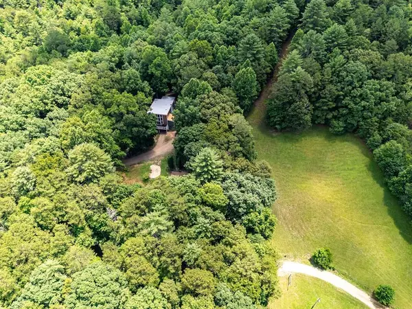 860 Holly Road, Murphy, NC 28905