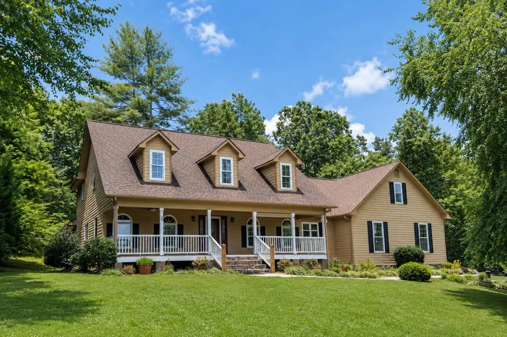 38 Oakwood Drive, Blue Ridge, GA 30513 - #1