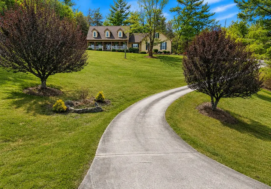 38 Oakwood Drive, Blue Ridge, GA 30513 - #3