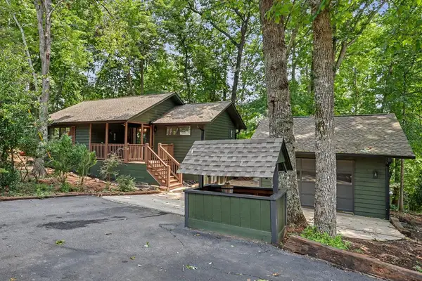 951 Mcclure Drive, Hayesville, NC 28904