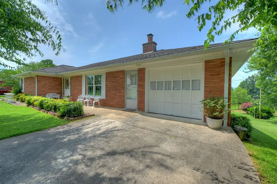 210 Lavista Drive, Blue Ridge, GA 30513 - #2