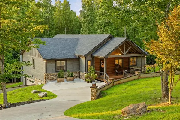 371 Windfield Circle, Blue Ridge, GA 30513