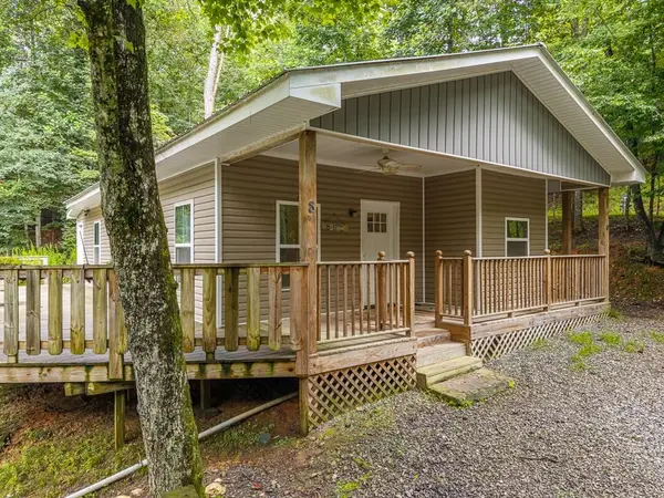8 17th Street, Ellijay, GA 30540