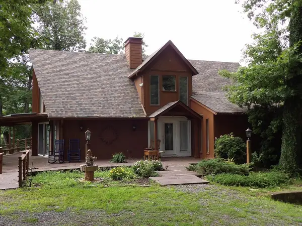 995 Mining Gap Trail, Young Harris, GA 30582