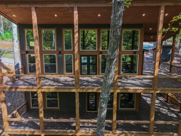 1990 Big Creek, Blue Ridge, GA 30513