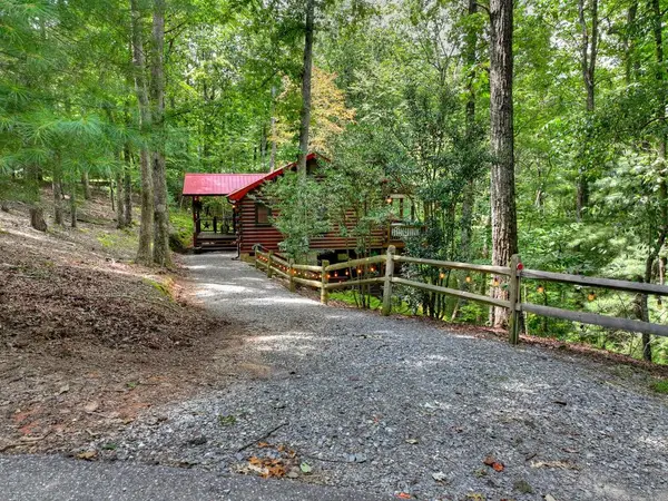 9 Casey Court, Blue Ridge, GA 30513