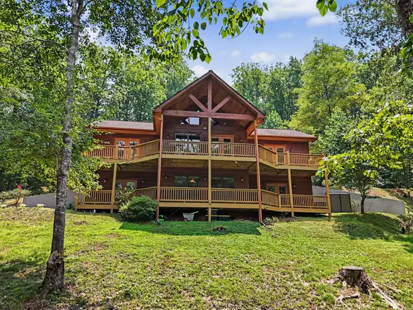210 Majestic Drive, Hayesville, NC 28904