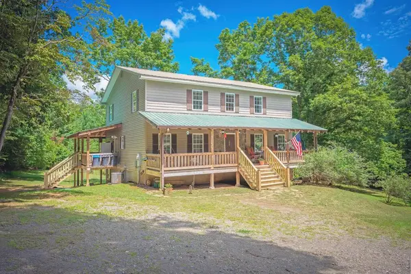 495 Dockery Lane, Mineral Bluff, GA 30559