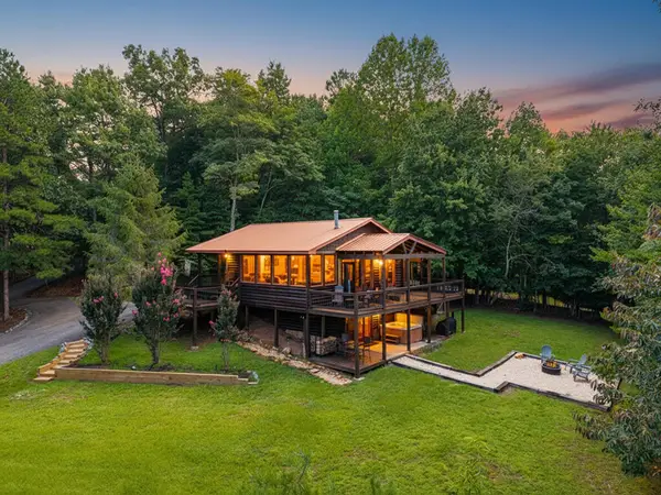 24 Oak Ledge Road, Morganton, GA 30560