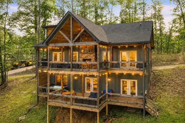 518 Mango Lane, Ellijay, GA 30536