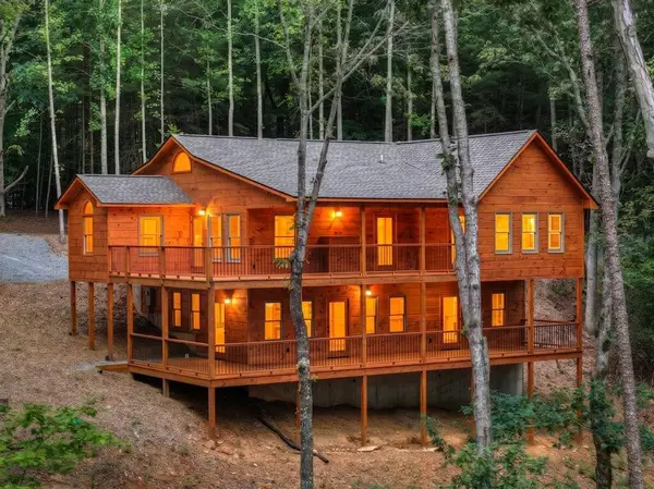 394 Blackberry Circle, Ellijay, GA 30536