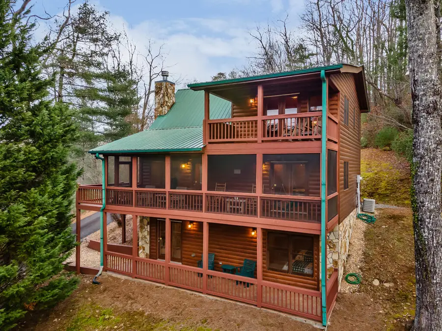 131 Toccoa Overlook Lane, Blue Ridge, GA 30513 - #3