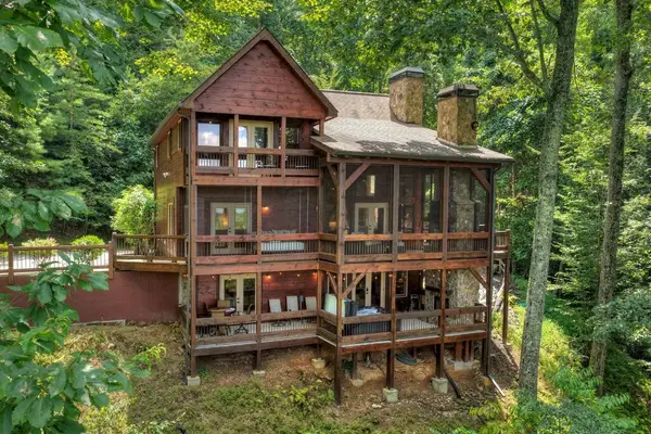 418 Lakeview Drive, Blue Ridge, GA 30513
