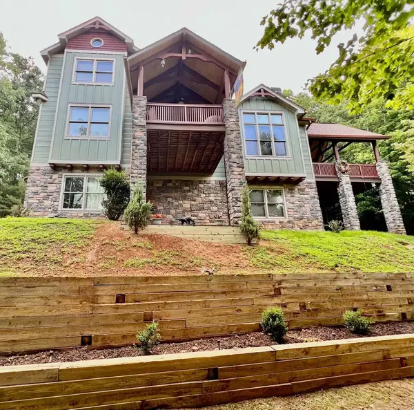 381 Laurel Ridge Lane, East Ellijay, GA 30536