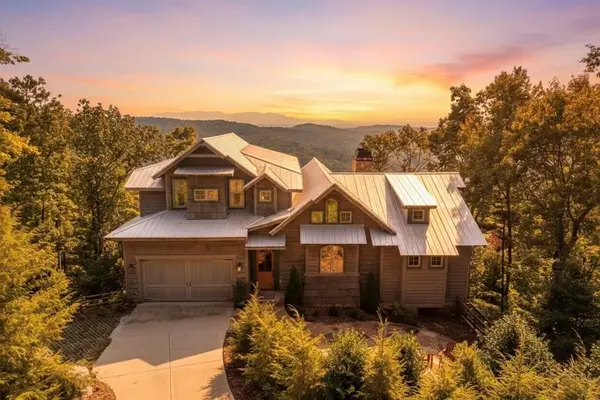 207 Utana Bluffs Trail, Ellijay, GA 30540