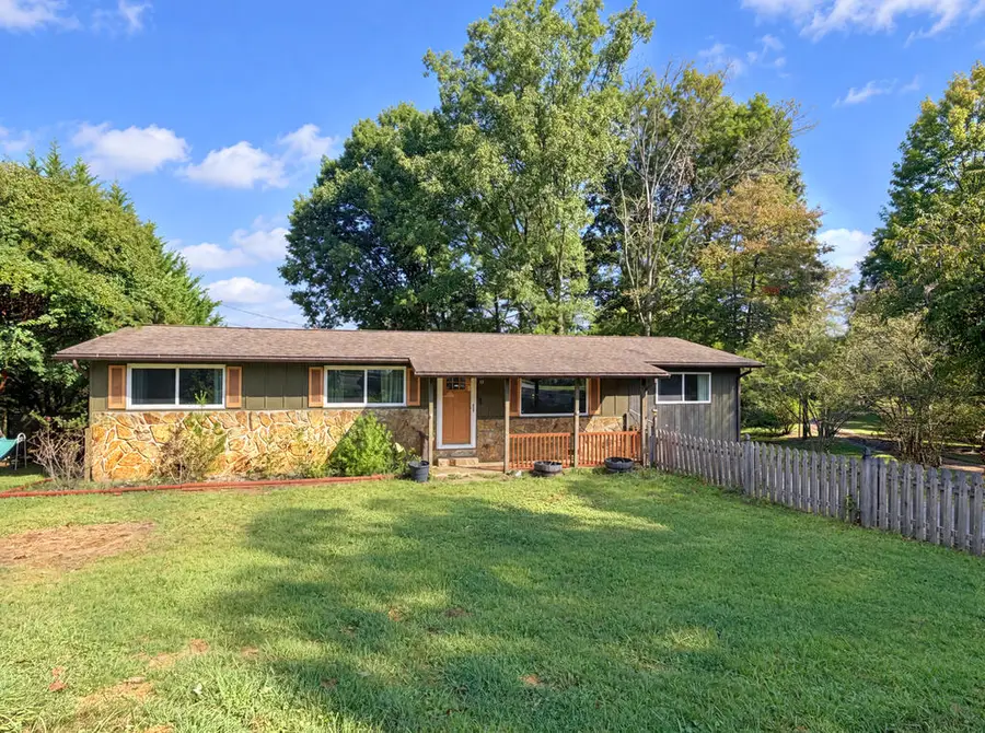 516 Hillcrest Drive, McCaysville, GA 30555 - #3