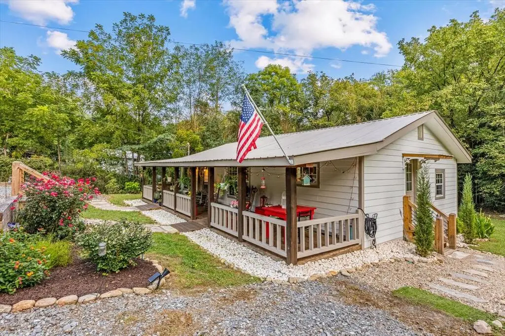 325 Austin Street, Blue Ridge, GA 30513 - #1