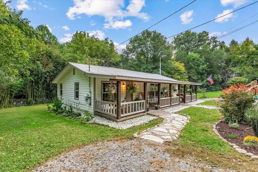325 Austin Street, Blue Ridge, GA 30513 - #2
