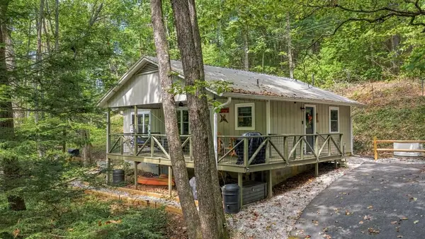 546 Happy Hollow Circle, Suches, GA 30572